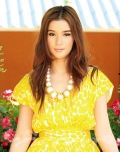 婉娜拉.宋提查生活照